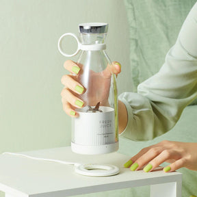 Portable Mini Juicer Machine with 6 Blades - Soft Trust